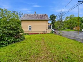 107 Townsend, Fitchburg MA 01420