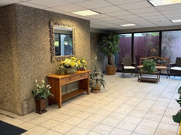 55 Tall Oaks Drive T5, Weymouth MA 02190