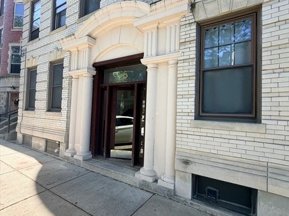 5 Braemore Rd A, Boston MA 02135