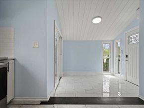 522 Grove St., Worcester MA 01605