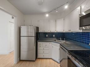 53 Melrose St 5H, Melrose MA 02176