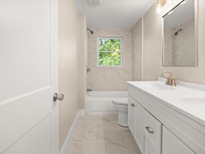 33 Brookline St, Abington MA 02351