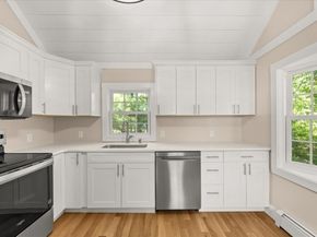 33 Brookline St, Abington MA 02351