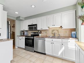15 Abington Road 15, Danvers MA 01923