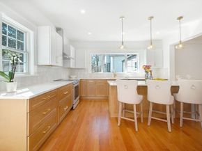 32 Hickory Cliff Rd, Newton MA 02464