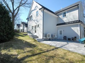 32 Hickory Cliff Rd, Newton MA 02464