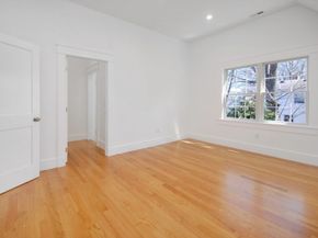 32 Hickory Cliff Rd, Newton MA 02464