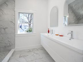 32 Hickory Cliff Rd, Newton MA 02464