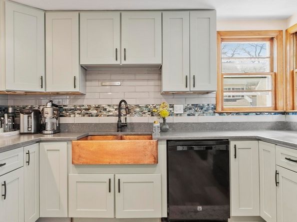 81 Princeton Ave, Waltham MA 02451