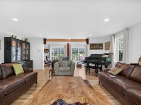 334 Farm Rd, Marlborough MA 01752