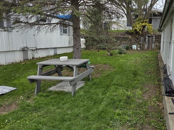 1237 Central Street 6, Leominster MA 01453