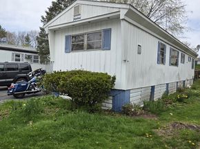 1237 Central Street 6, Leominster MA 01453