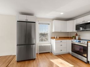 2 Commercial St 3, Marblehead MA 01945