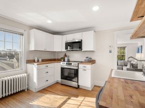 2 Commercial St 3, Marblehead MA 01945