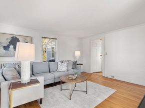 2 Commercial St 3, Marblehead MA 01945