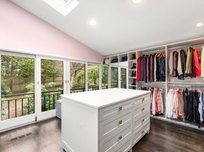 995 Brush Hill Rd, Milton MA 02186