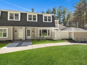 623 Edgebrook Dr 623, Boylston MA 01505