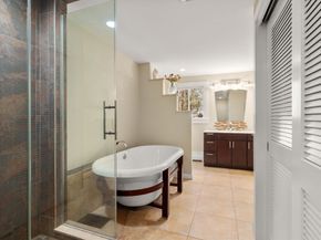 6 Cranberry Ln, Hudson MA 01749
