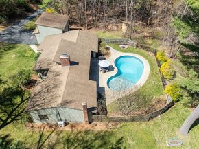 6 Cranberry Ln, Hudson MA 01749