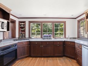 34 Governor Long Rd, Hingham MA 02043