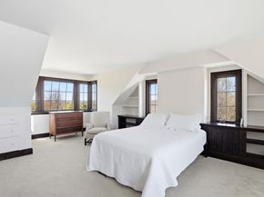 34 Governor Long Rd, Hingham MA 02043