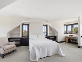 34 Governor Long Rd, Hingham MA 02043