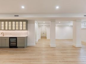 71 Walpole St, Dover MA 02030