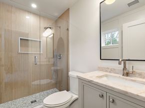 71 Walpole St, Dover MA 02030
