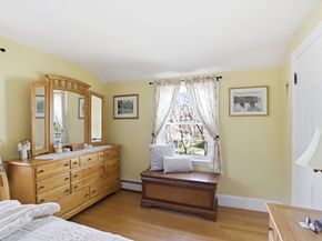 129 Academy Ave, Weymouth MA 02188