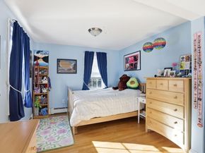 129 Academy Ave, Weymouth MA 02188