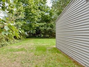 51 Vine Rock St 2, Dedham MA 02026