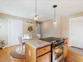 51 Vine Rock St 2, Dedham MA 02026
