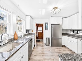 48 Edgecliff 1, Watertown MA 02472