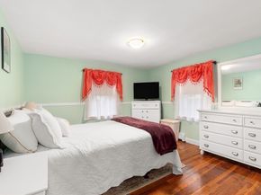 22 Baker St, Brockton MA 02302