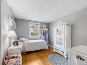 72 Norwich Rd, Brockton MA 02302