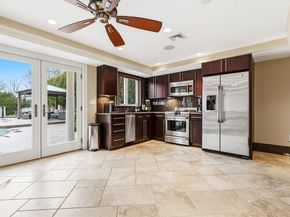 7 Freeman St, Lynnfield MA 01940