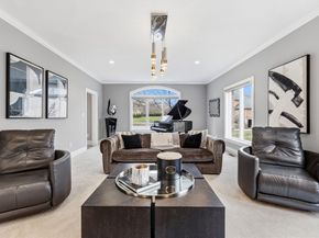 7 Freeman St, Lynnfield MA 01940