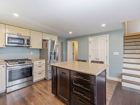 18 Oak Ridge Dr, Charlton MA 01507