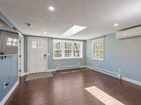 18 Oak Ridge Dr, Charlton MA 01507