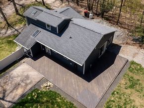 18 Oak Ridge Dr, Charlton MA 01507