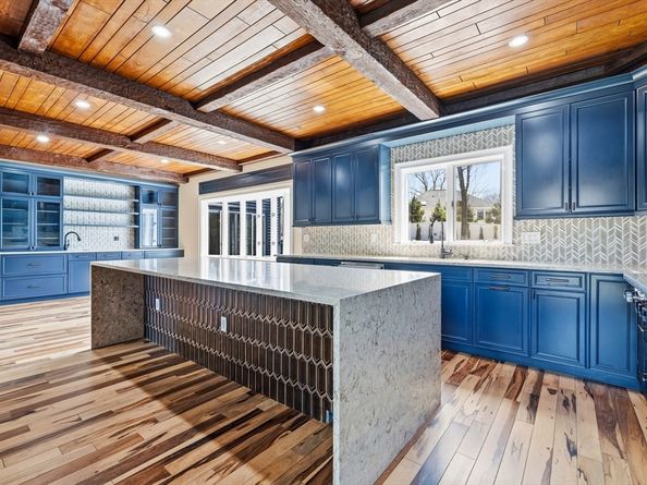 90 Countryside Ln, Milton MA 02186