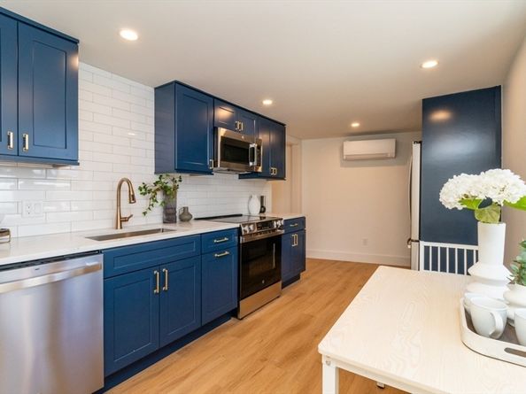 30 Columbus 30, Waltham MA 02451