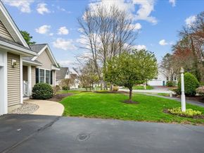 1 Aspenwood Cir 1, Southborough MA 01772