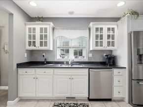 1 Aspenwood Cir 1, Southborough MA 01772