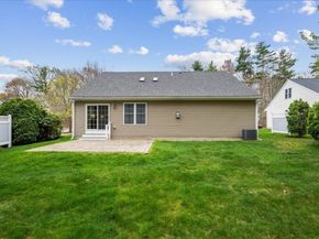1 Aspenwood Cir 1, Southborough MA 01772