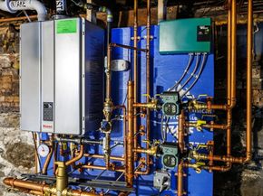 663 Millbury St, Worcester MA 01607