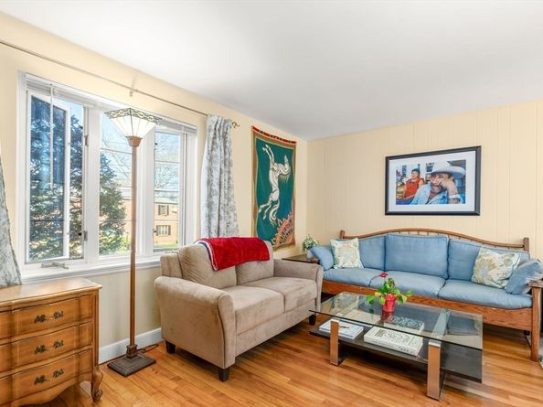 38 Grant Ave 38, Watertown MA 02472