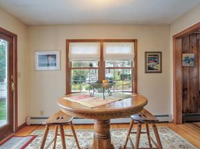 12 Oak Ridge Cir, Weymouth MA 02188