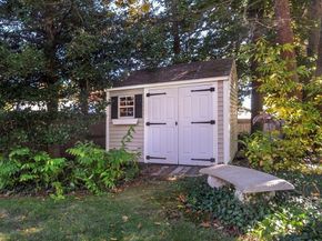 12 Oak Ridge Cir, Weymouth MA 02188