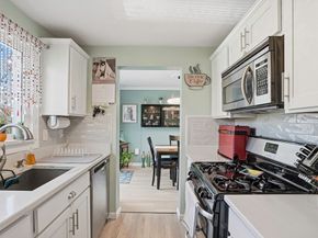 152 S Main Street 152, Uxbridge MA 01569
